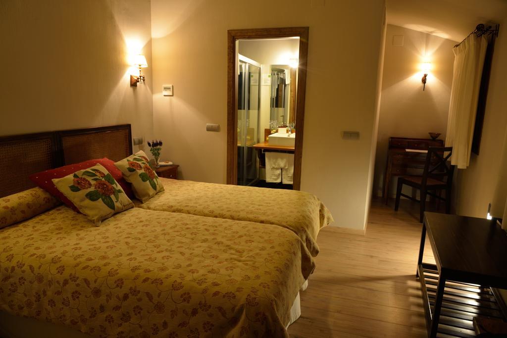 אורופסה Casa Rural La Botica חדר תמונה