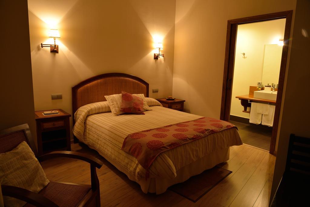 אורופסה Casa Rural La Botica חדר תמונה